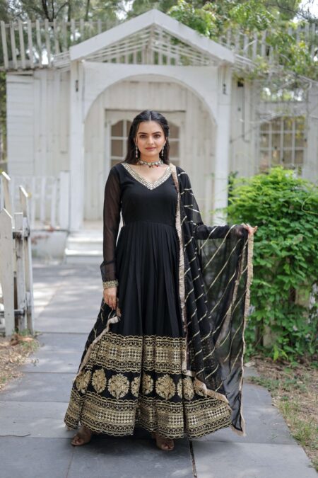 Black Faux Blooming Designer Gown with Sequined Dupatta & Lace Border ? Premium Ready-to-Wear Set